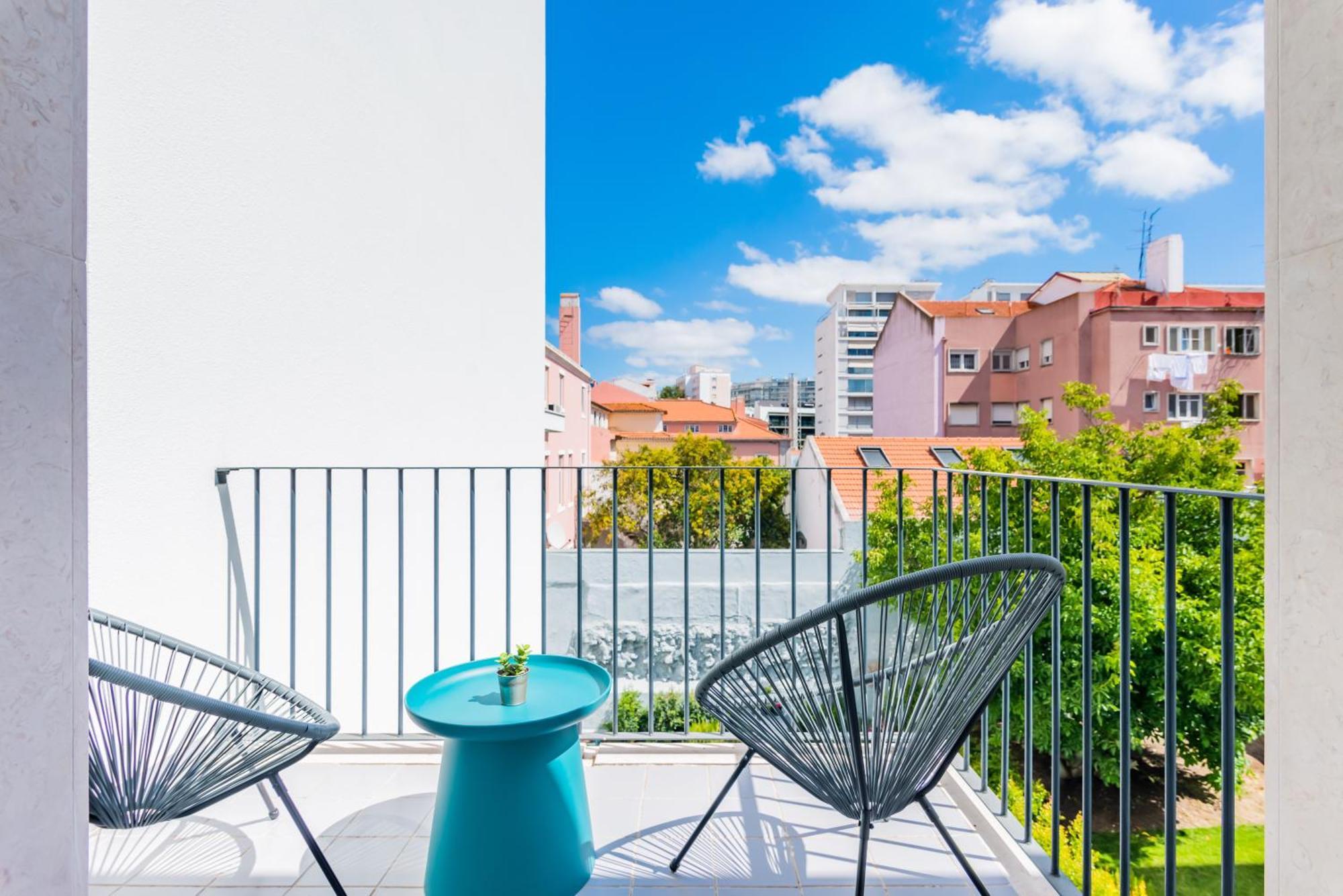Apartment Campo De Ourique Deluxe Mid-term Lisbon